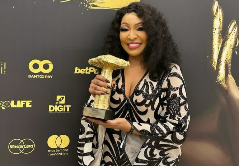 Congrats à Viviane meilleure artiste féminine de l’Afrique de l’Ouest aux Trace Awards