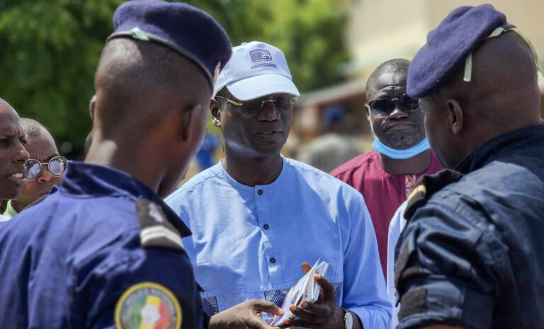 Abderrahmane Diouf, candidat déclaré, intercepté à Kébémer par la police lors d’une collecte des parrainages