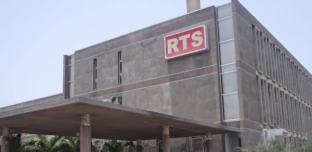 RTS : le ton monte entre Racine Talla et les travailleurs