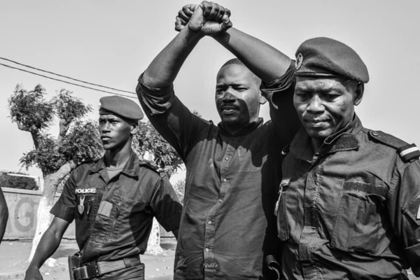 AfricTivistes condamne fermement l’arrestation de l’activiste pro-démocratie Aliou Sané au Sénégal