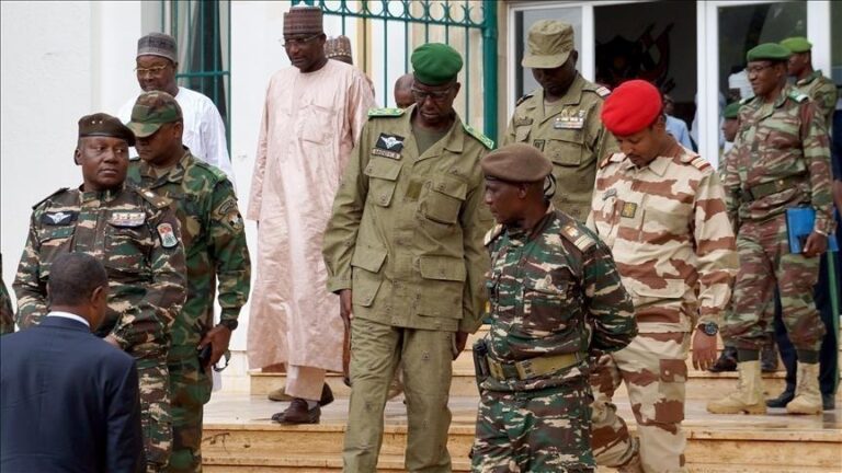 Niger : La junte militaire rejette la durée de transition de six mois proposée par l’Algérie