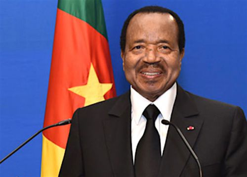 Cameroun : Paul Biya invité à se présenter pour un autre mandat après plus de 40 ans au pouvoir