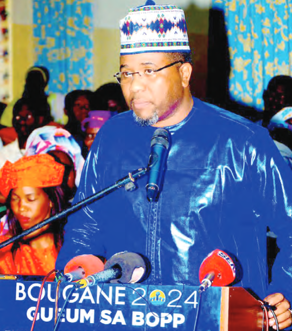 Bougane Guèye dénonce le prix plancher de l’arachide et manifeste son soutien aux producteurs