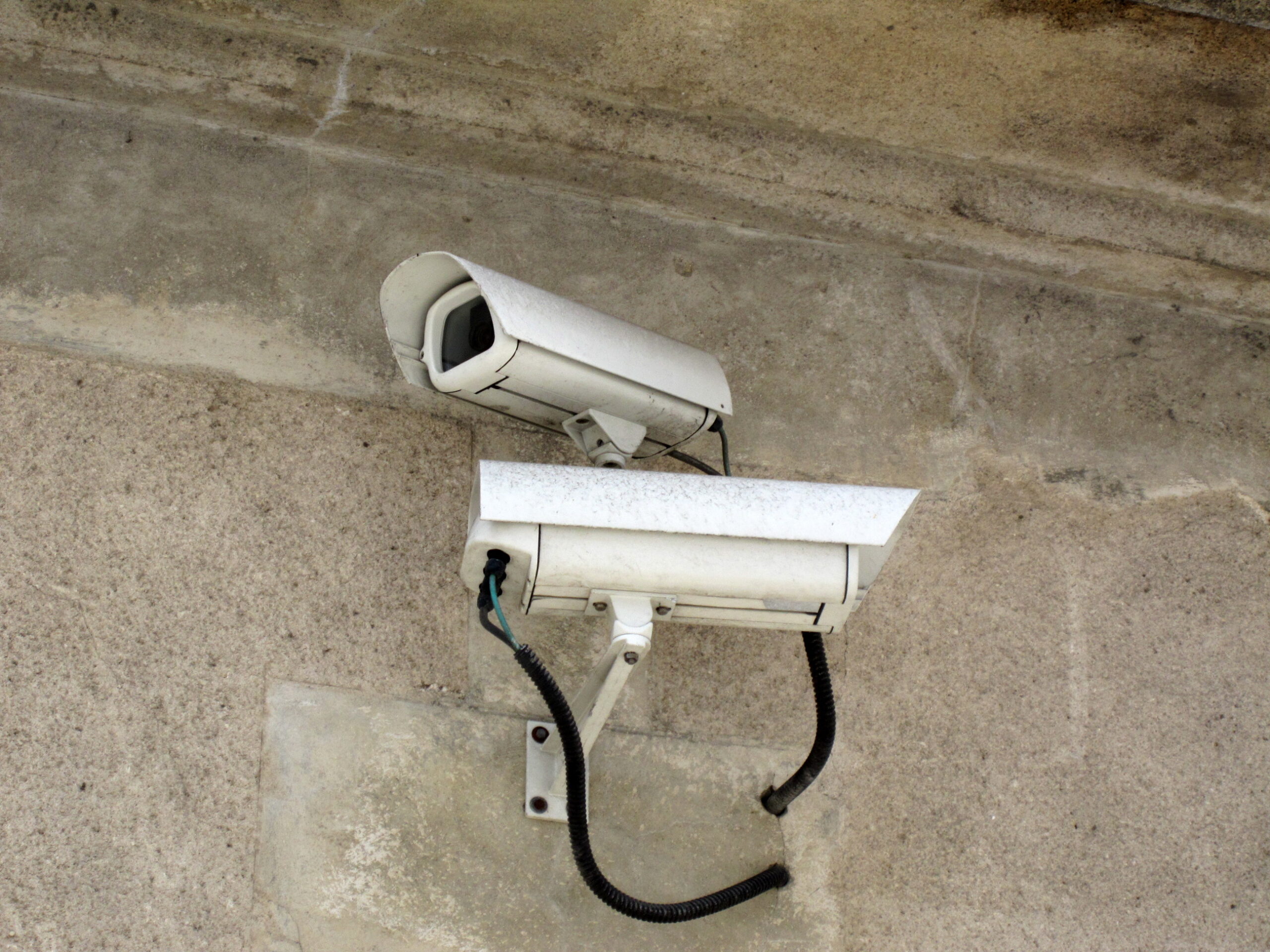 Cameras de surveillance sur la voie publique scaled Jallale.net l'info dernière minute !